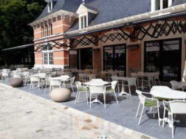 Salons Van Edel Dentro