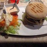 Le Piqu'boeuf Comida