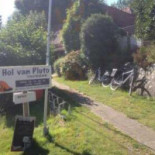 Het Hol Van Pluto Exterior