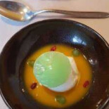 Le Damison Nourriture