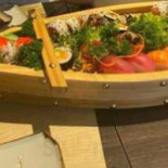 Sushi Momotaro Comida