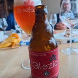 Le Vert De Pommier food