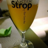 Puur Pl+ss À l'intérieur