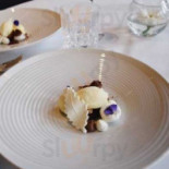 Villa La Ruche Comida