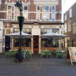 Bagels Beans Exterior