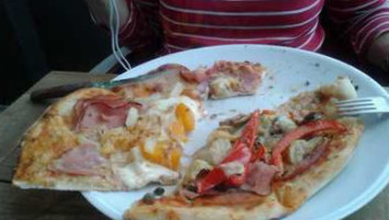 Pizzeria En 'la Grotta' Midsland Essen