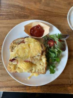 Brasserie Bijna Thuis inside