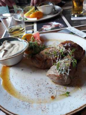 Café Eetcafé En Zalencentrum De Groot Nourriture