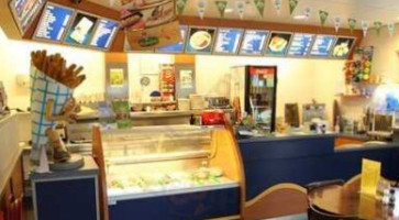 Cafe Restaurant Snackbar De Pyramide Opmeer inside