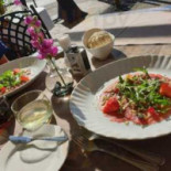 Den Druppel Nourriture