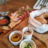 Den Burgh Nourriture