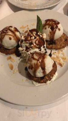 Fletcher Rooland Arcen Nourriture