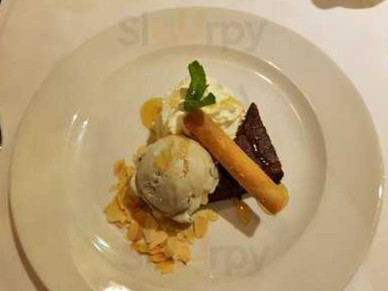 Fletcher Rooland Arcen Nourriture