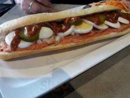 The Captains Coffee Dentro