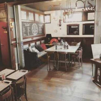 Café Den Pimpelaer Dentro