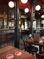 Beuqz Eten Drinken À l'intérieur