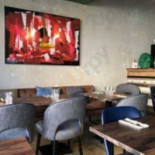 Johnny Flamingo Dentro