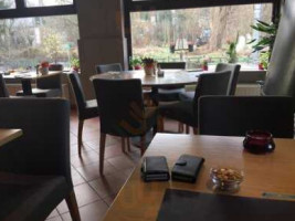 L'estaminet À l'intérieur