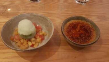 Caves Gourmandes Comida