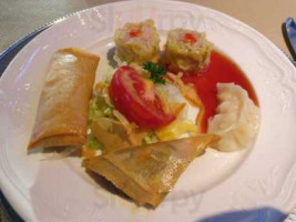 Tang's Palace Dentro