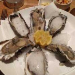 Runway 26=08 Nourriture