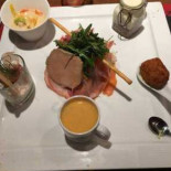 Le Camelia Nourriture