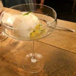 Mistinguett Nourriture