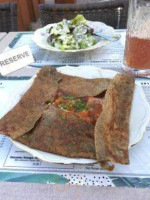 La Fille Du Boulanger food