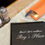 Roy's Place À l'intérieur