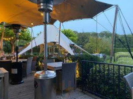 T Klein Zoersel Nourriture