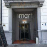 De Mart Exterior