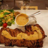 Le Tyberchamps Comida