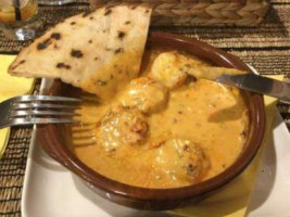 Les Cinq Fontaines food