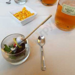 Den Hommelzak Comida