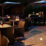 Au Clair Obscur Dentro