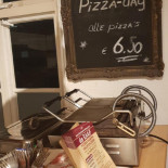 Shoarma Pizzeria De Raaf Schaijk Dentro