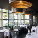 Villa La Ruche Comida