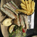 Eetcafe De Basiliek Nourriture