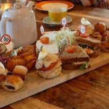 Eetcafé Den Overkant Dentro