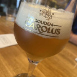 Pezo À l'intérieur