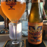 Eeterij En/of Nourriture