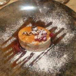 Runway 26=08 Nourriture