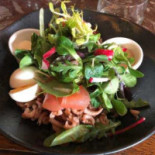 Den Artist Nourriture