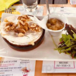 La Fourchette A Droite Comida