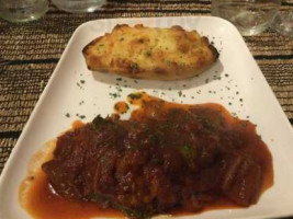 Les Cinq Fontaines food