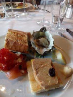 Hof Van Oranje Comida