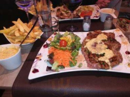 Le Virage Inattendu food