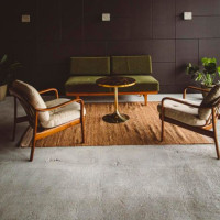 Tres À l'intérieur