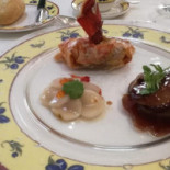 Les Comtes De Champagne Comida