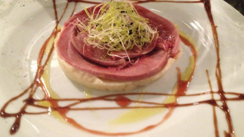 Viva M'boma Closed food